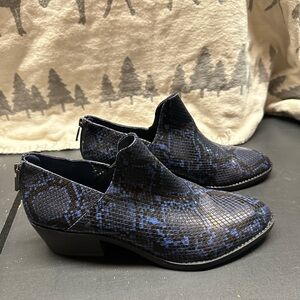 Kaari Blue Black and Blue Snakeskin Ankle Booties - women’s 9.5